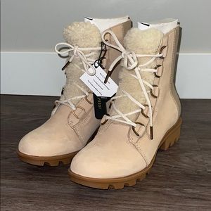 NEW Sorel Phoenix Luxe Genuine Shearling Bootie